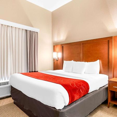 Comfort Suites Orlando Airport Exterior foto