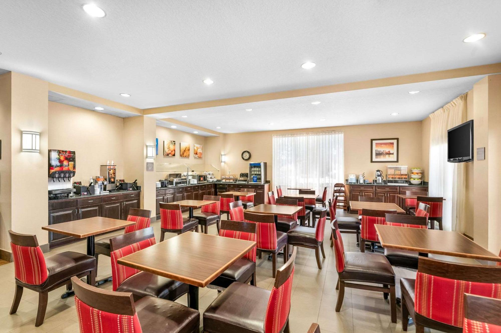 Comfort Suites Orlando Airport Exterior foto
